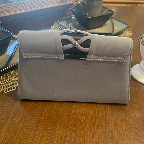 Purse - Picture 2 of 5